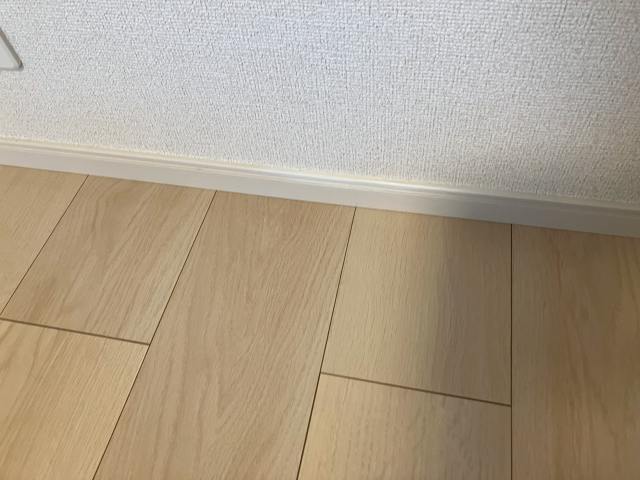 巾木割れ剥がれ補修後